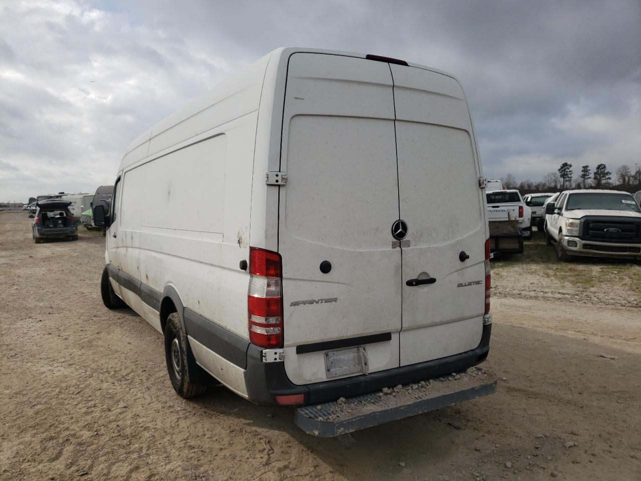Photo 3 from auction – 2015 MERCEDES-BENZ SPRINTER 2 with VIN WD3PE8DC8F5993577