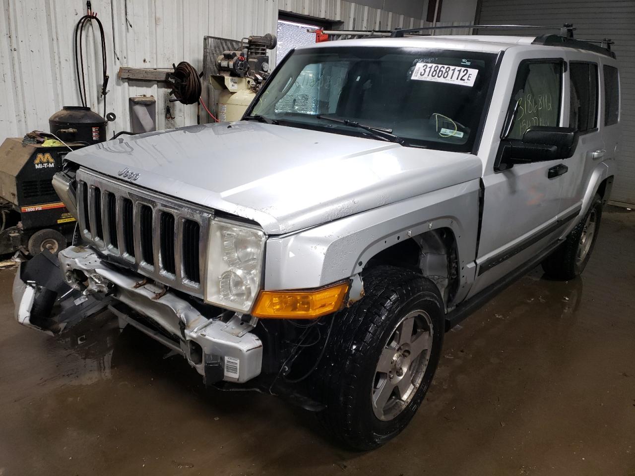 Photo 2 from auction – 2009 JEEP COMMANDER with VIN 1J8HG48K09C500871
