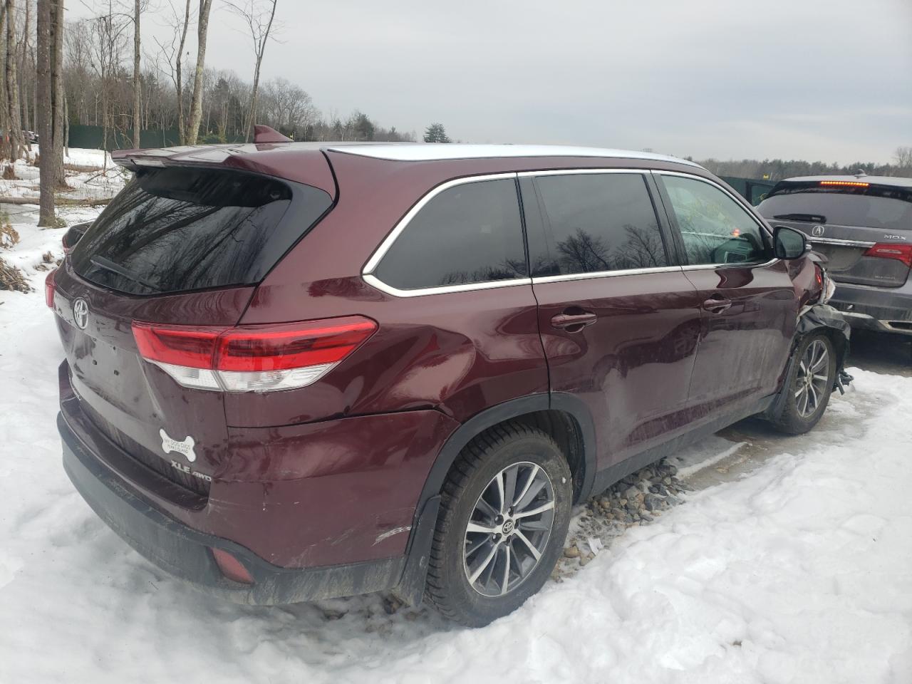 Photo 4 from auction – 2019 TOYOTA HIGHLANDER with VIN 5TDJZRFH6KS933784