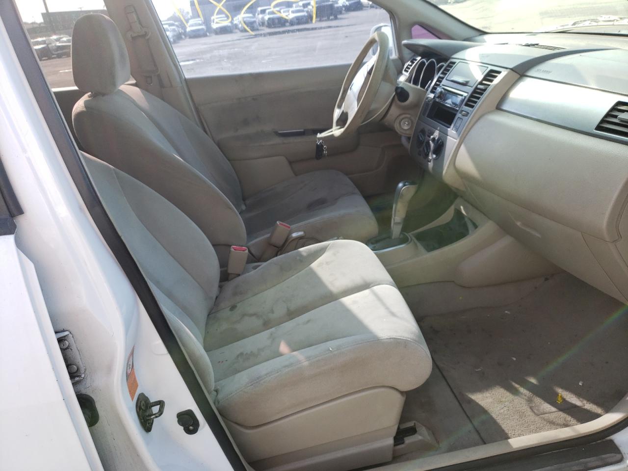 Photo 5 from auction – 2007 NISSAN VERSA S with VIN 3N1BC13E77L405642