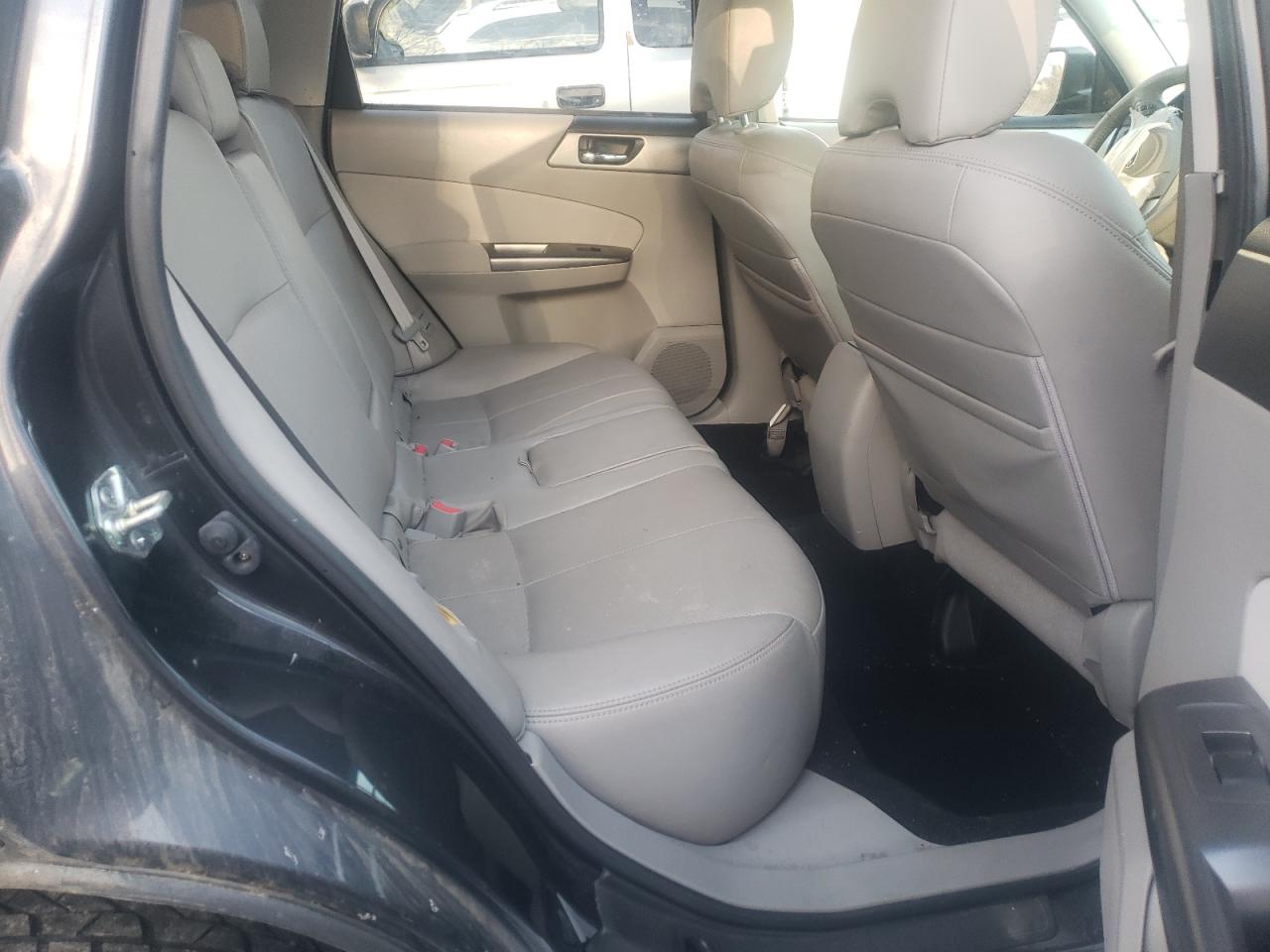 Photo 6 from auction – 2012 SUBARU FORESTER L with VIN JF2SHAEC2CH464103