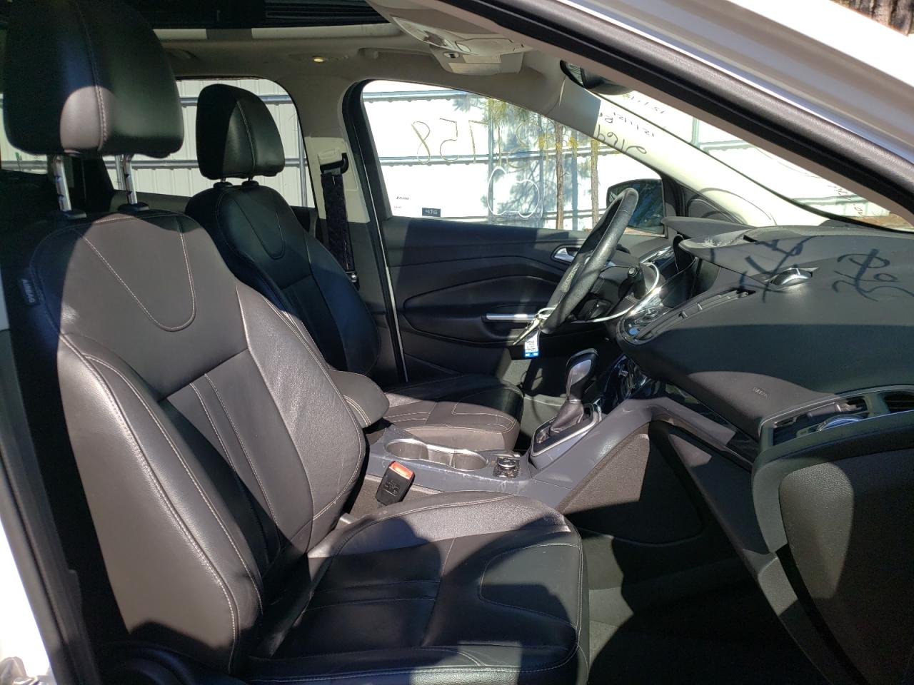 Photo 5 from auction – 2013 FORD ESCAPE TIT with VIN 1FMCU0J92DUA83696