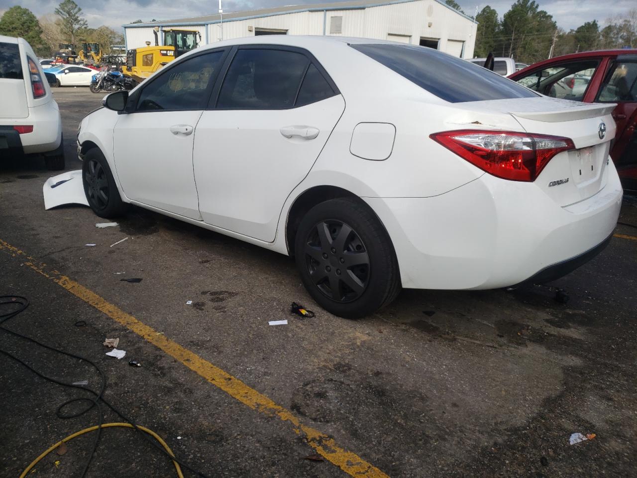 Photo 3 from auction – 2015 TOYOTA COROLLA L with VIN 5YFBURHEXFP299772