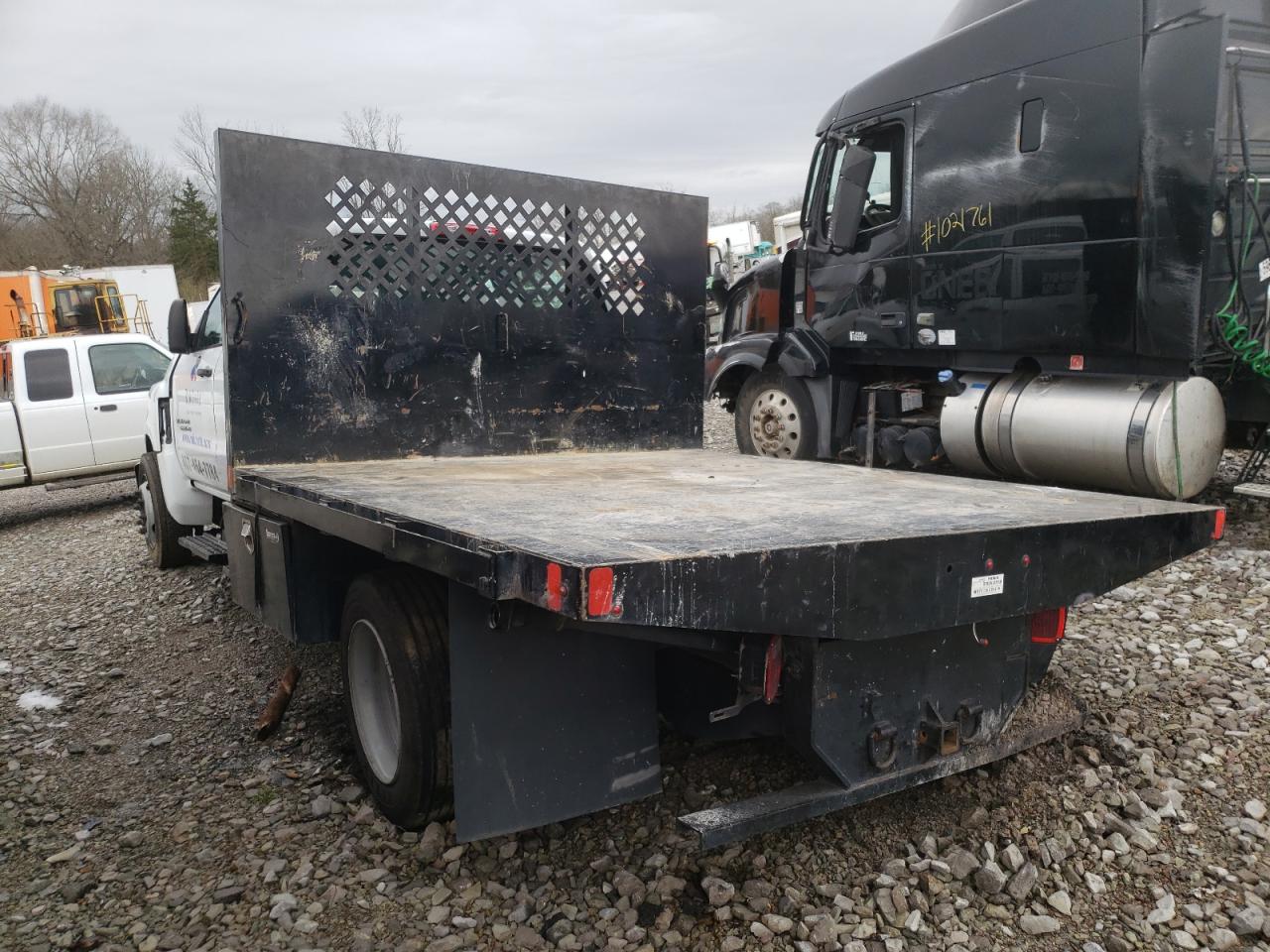 Photo 3 from auction – 2019 CHEVROLET SILVERADO with VIN 1HTKHPVK1KH382602