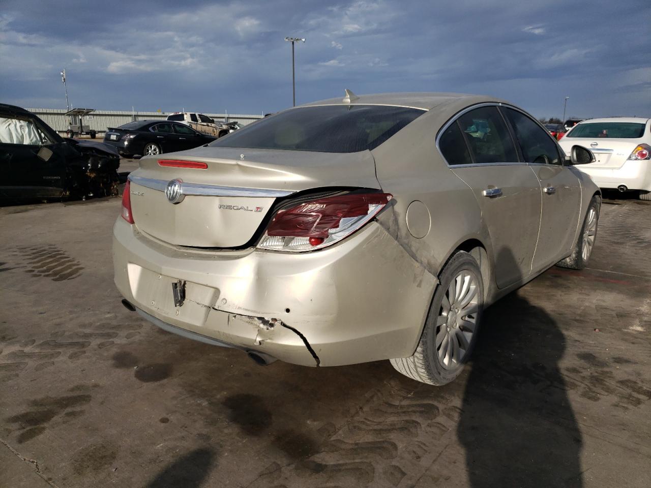 Photo 4 from auction – 2013 BUICK REGAL PREM with VIN 2G4GT5GV4D9152455