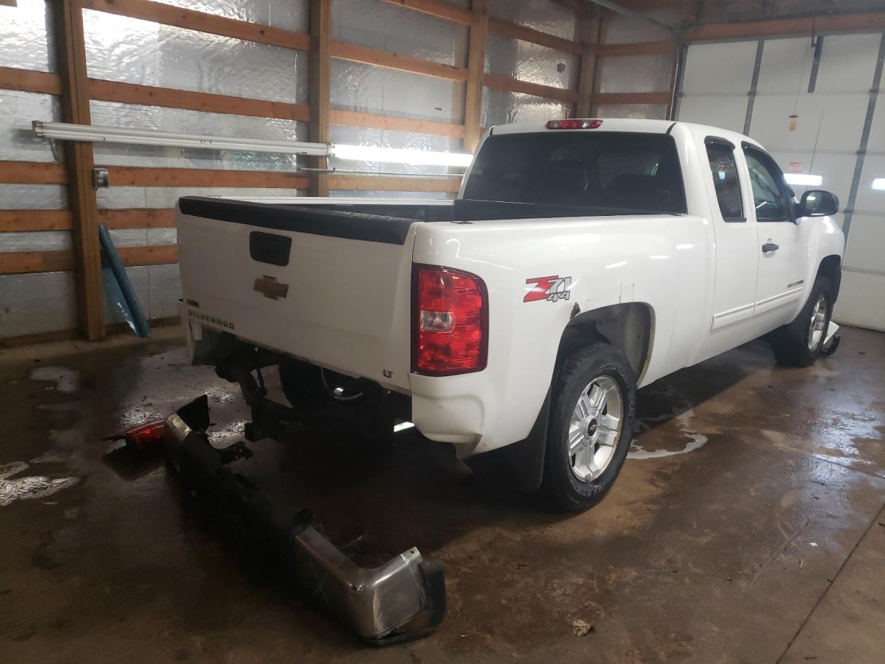 Photo 4 from auction – 2011 CHEVROLET SILVERADO with VIN 1GCRKSE39BZ298451