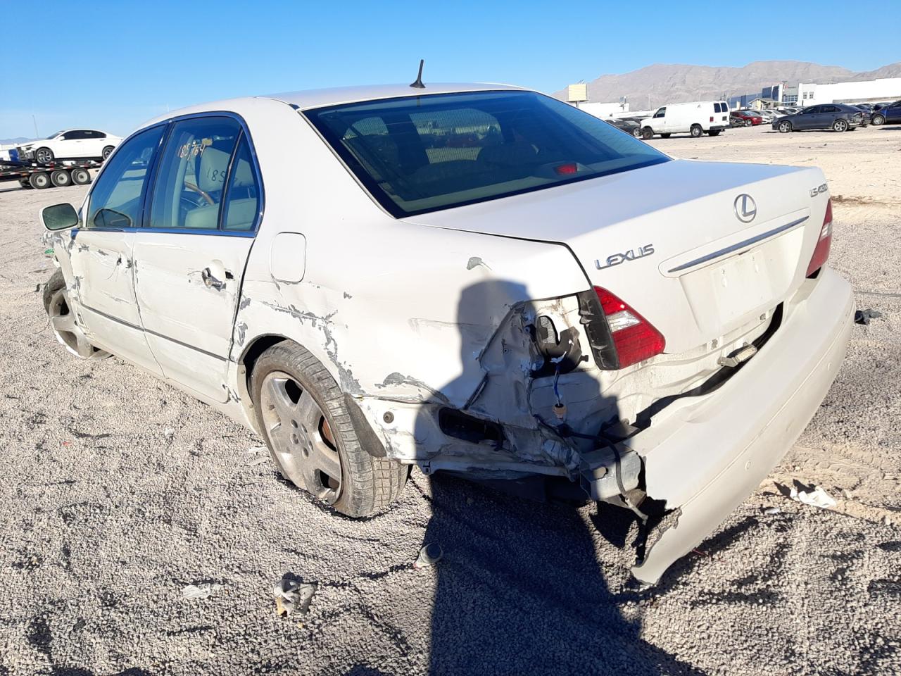 Photo 3 from auction – 2005 LEXUS LS 430 with VIN JTHBN36F155024436