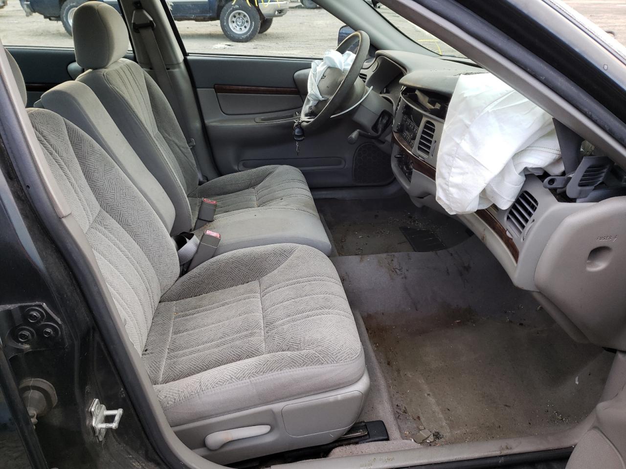 Photo 5 from auction – 2005 CHEVROLET IMPALA with VIN 2G1WF52E859335947