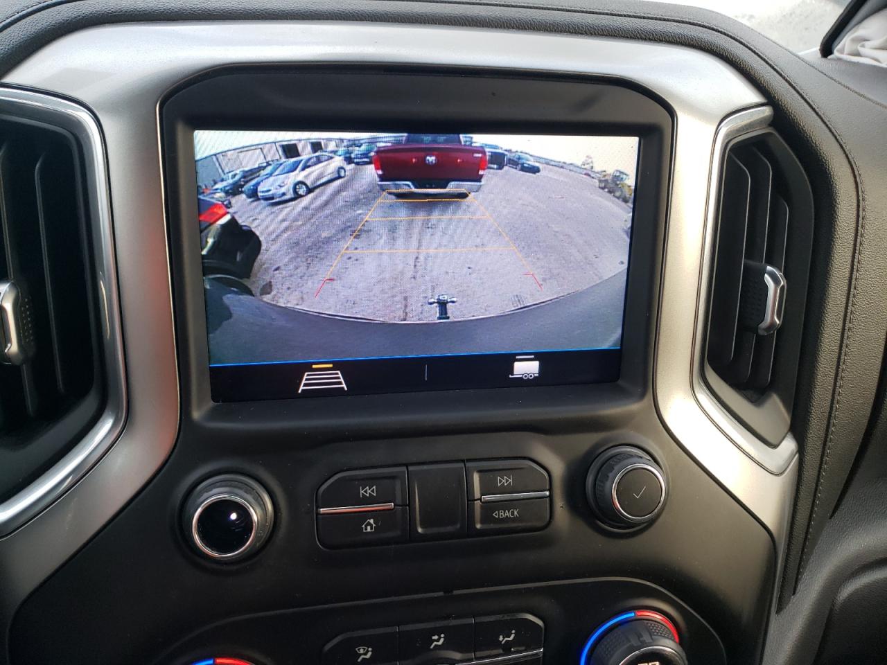 Photo 9 from auction – 2021 CHEVROLET SILVERADO with VIN 3GCUYDED2MG378903