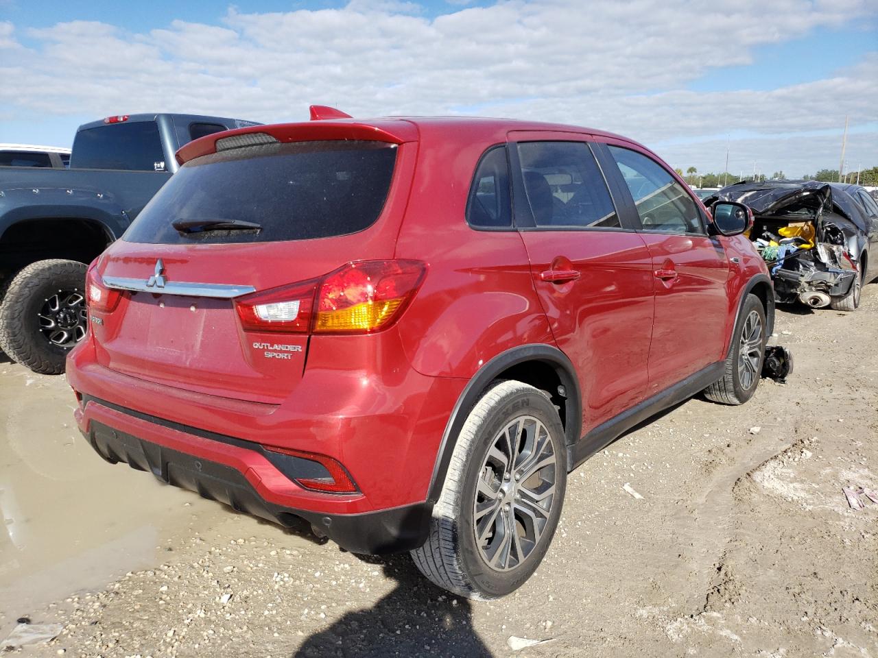 Photo 4 from auction – 2019 MITSUBISHI OUTLANDER with VIN JA4AP3AU6KU034873