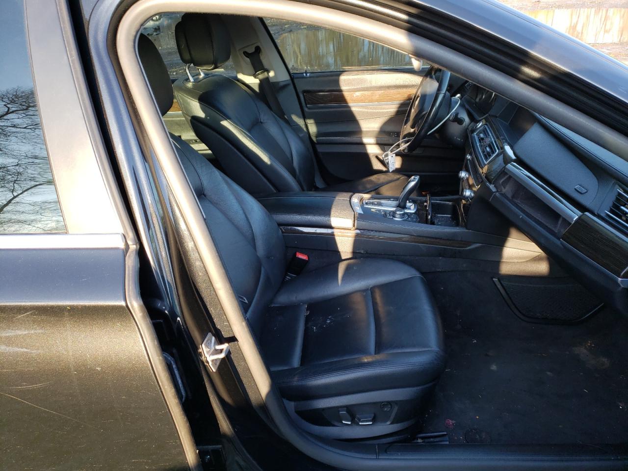 Photo 5 from auction – 2012 BMW 740 LI with VIN WBAKB4C5XCC576549