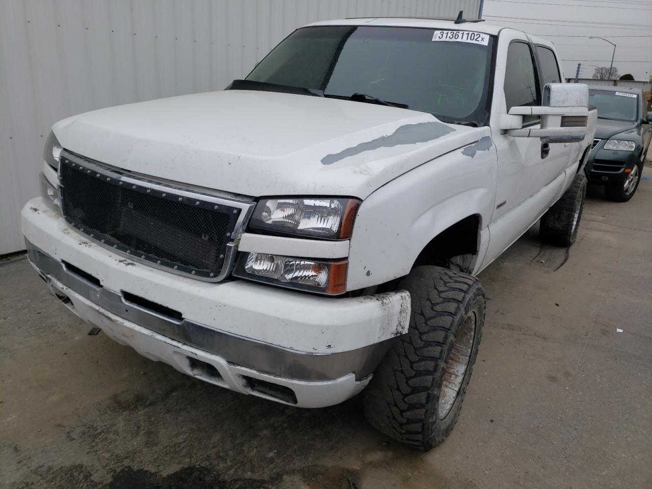 Photo 2 from auction – 2006 CHEVROLET SILVERADO with VIN 1GCHK23226F128154