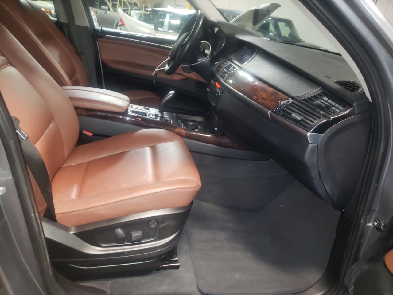 Photo 5 from auction – 2013 BMW X5 XDRIVE3 with VIN 5UXZV4C52D0G56585