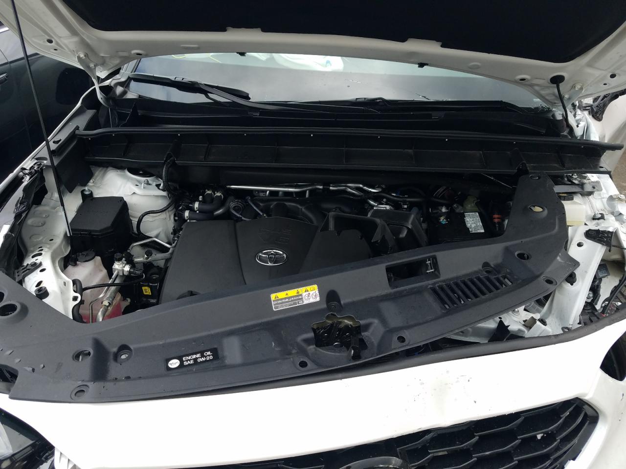 Photo 7 from auction – 2022 TOYOTA HIGHLANDER with VIN 5TDLZRAH1NS090291