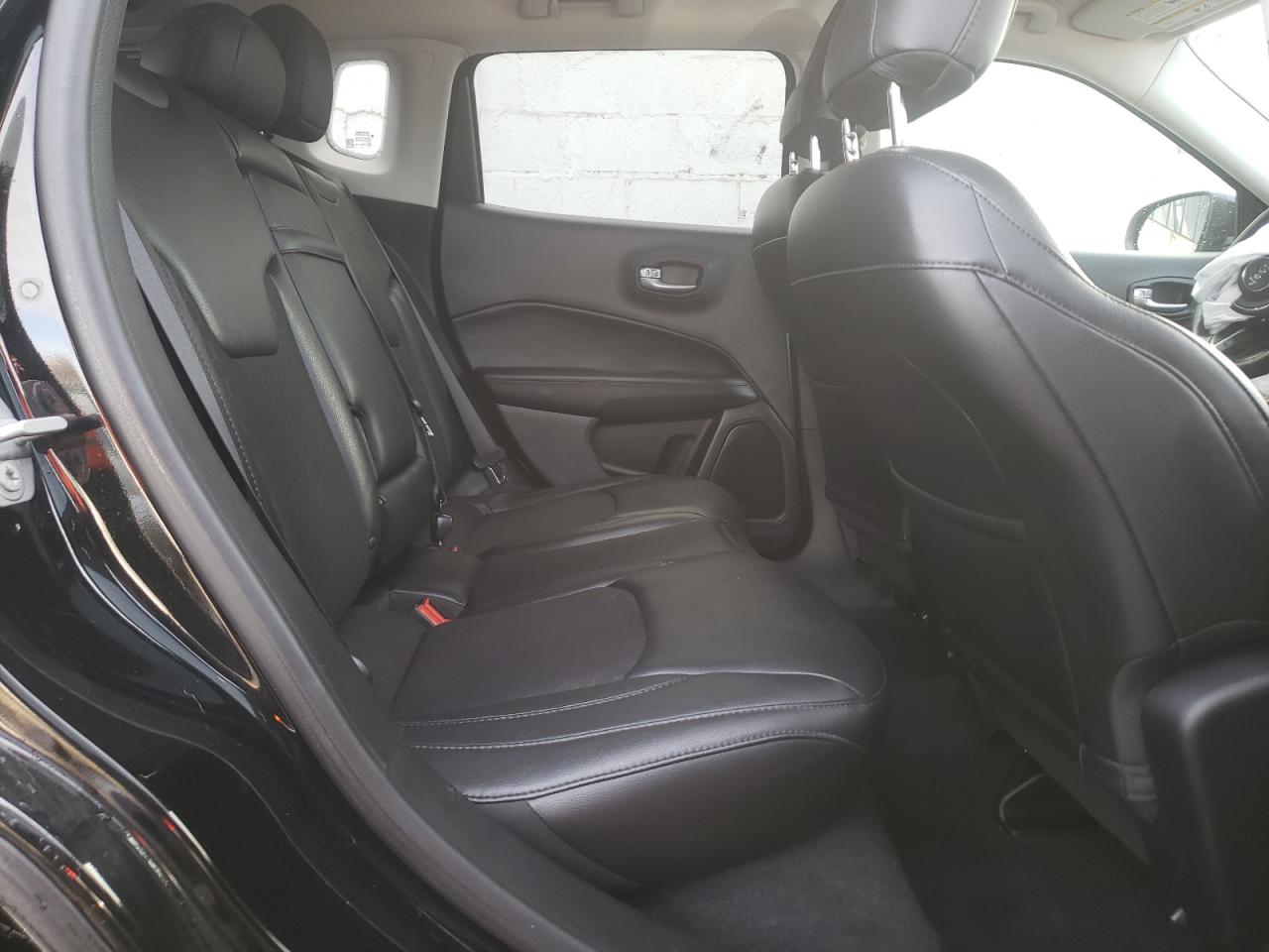 Photo 6 from auction – 2018 JEEP COMPASS LA with VIN 3C4NJDBB9JT394997