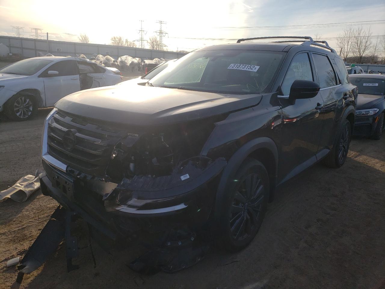 Photo 2 from auction – 2022 NISSAN PATHFINDER with VIN 5N1DR3CD9NC220570