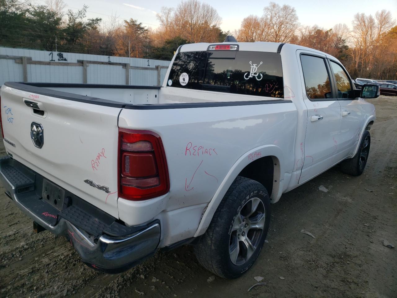 Photo 4 from auction – 2020 RAM 1500 LARAM with VIN 1C6SRFJM9LN222862