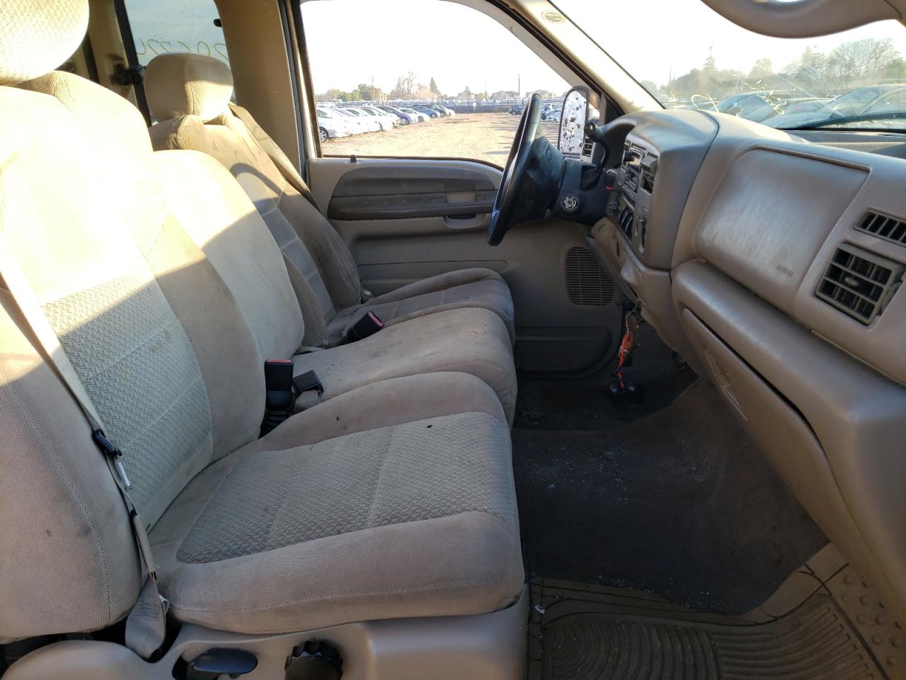 Photo 5 from auction – 2002 FORD F250 SUPER with VIN 1FTNX20F82EA25221
