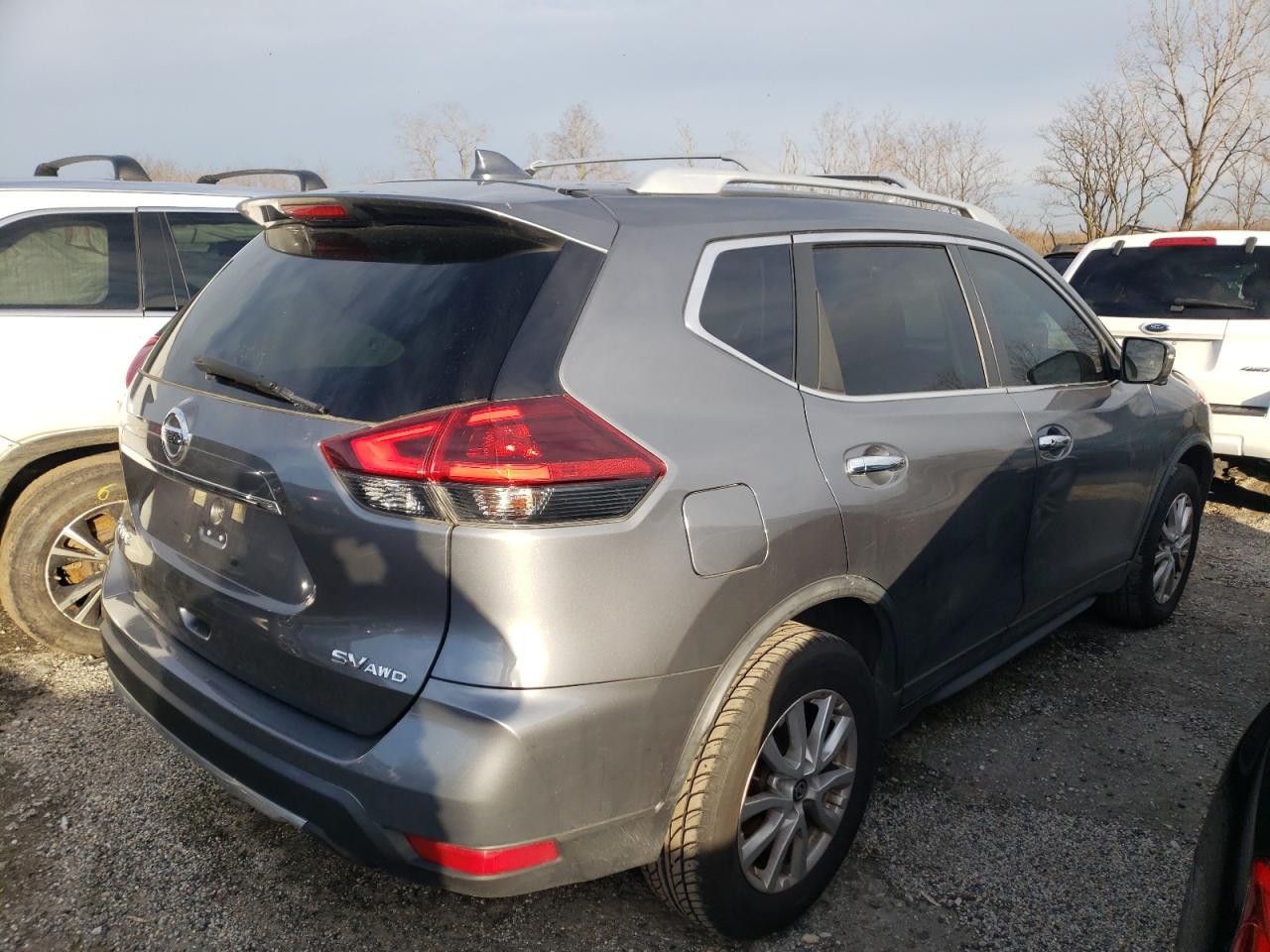 Photo 4 from auction – 2018 NISSAN ROGUE S with VIN KNMAT2MV7JP520816