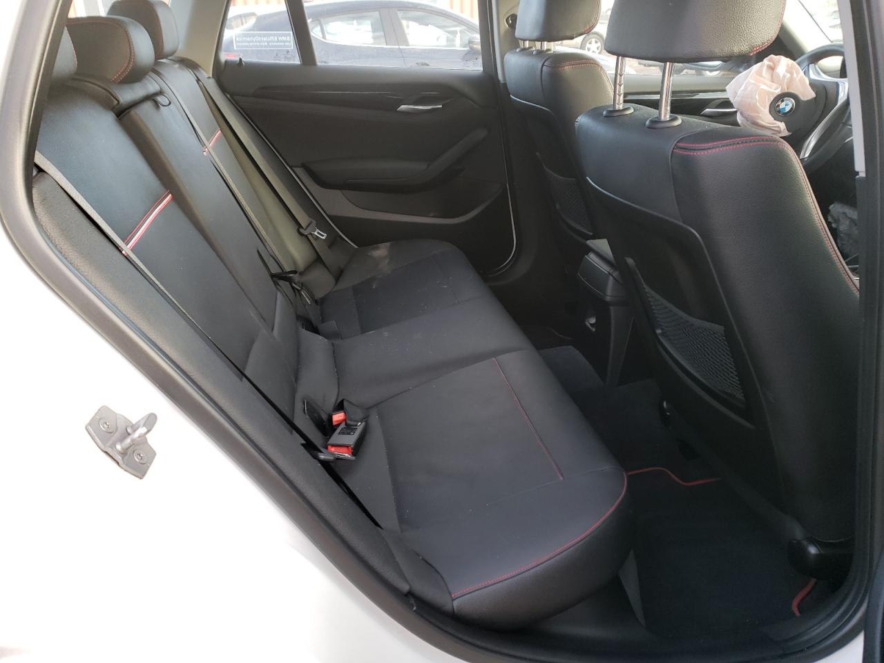 Photo 6 from auction – 2015 BMW X1 XDRIVE2 with VIN WBAVL1C56FVY31084