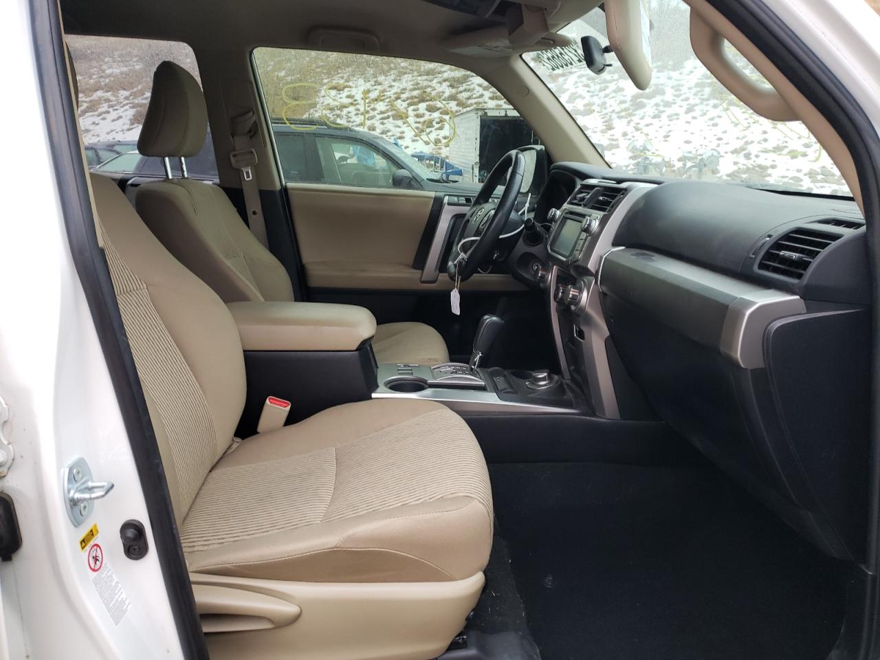 Photo 5 from auction – 2015 TOYOTA 4RUNNER SR with VIN JTEBU5JR5F5210267