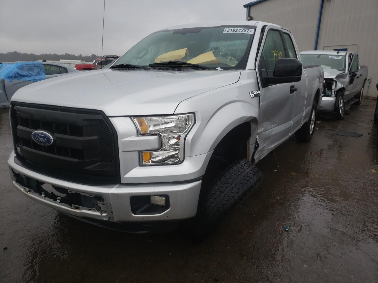 Photo 2 from auction – 2016 FORD F150 SUPER with VIN 1FTEX1C87GKE69416