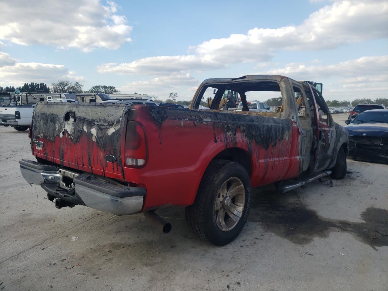 Photo 4 from auction – 2004 FORD F250 SUPER with VIN 1FTNX20P74EC06211
