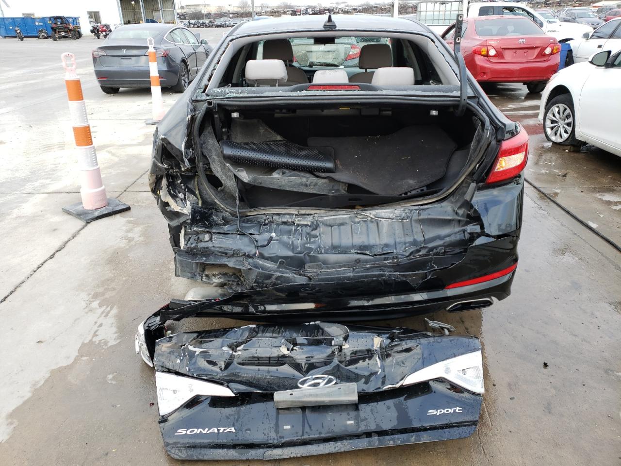 Photo 9 from auction – 2016 HYUNDAI SONATA SPO with VIN 5NPE34AF0GH266526