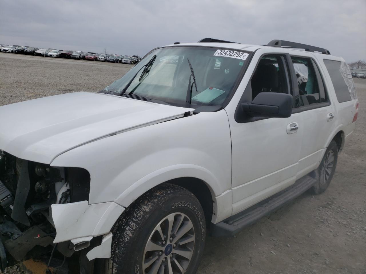 Photo 2 from auction – 2017 FORD EXPEDITION with VIN 1FMJU1HT4HEA48592