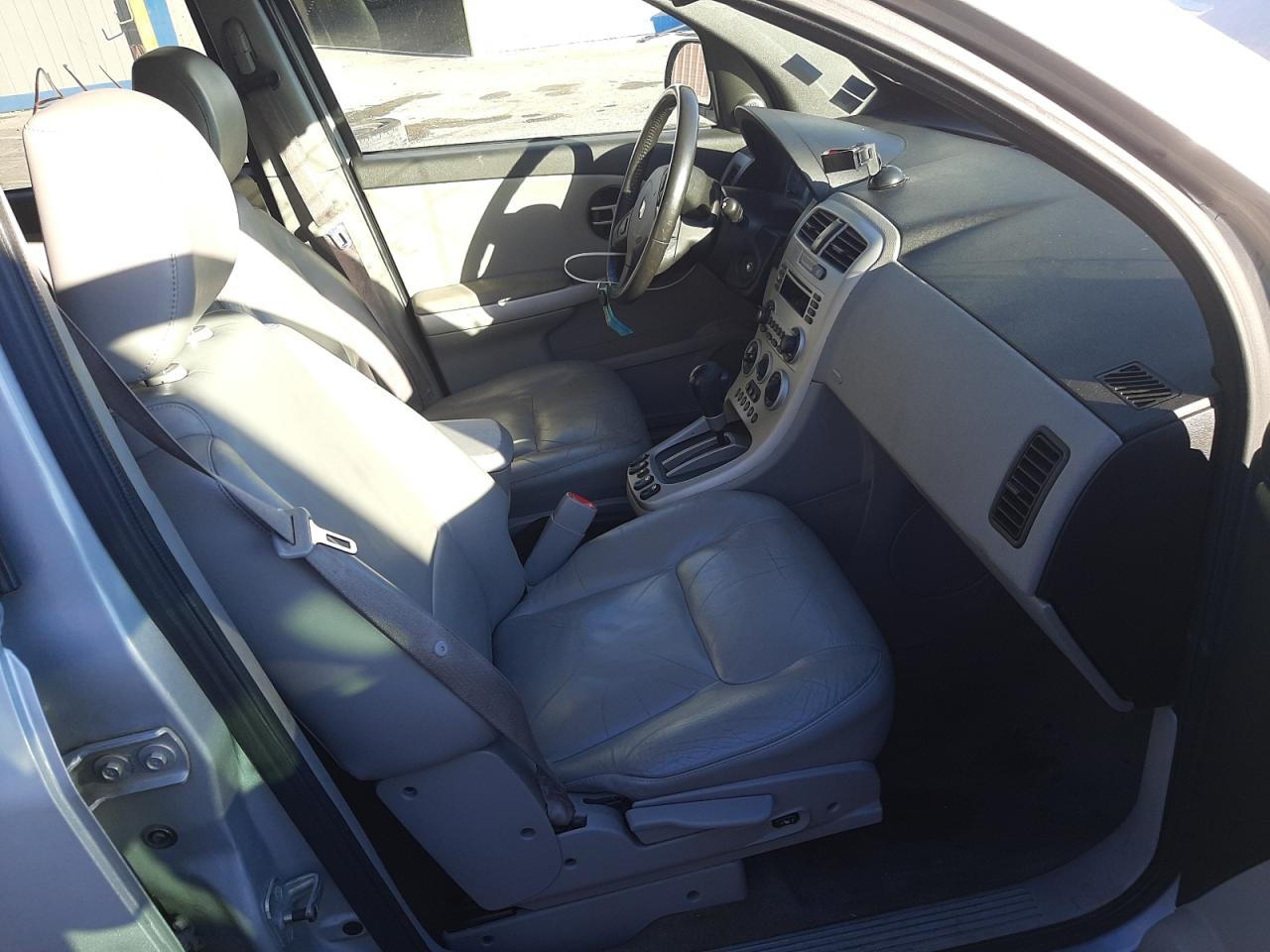 Photo 5 from auction – 2005 CHEVROLET EQUINOX LT with VIN 2CNDL73F356140183
