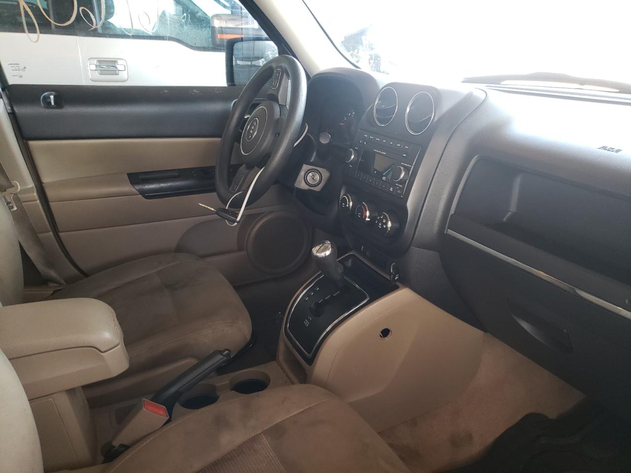 Photo 9 from auction – 2013 JEEP PATRIOT SP with VIN 1C4NJPBB5DD213308