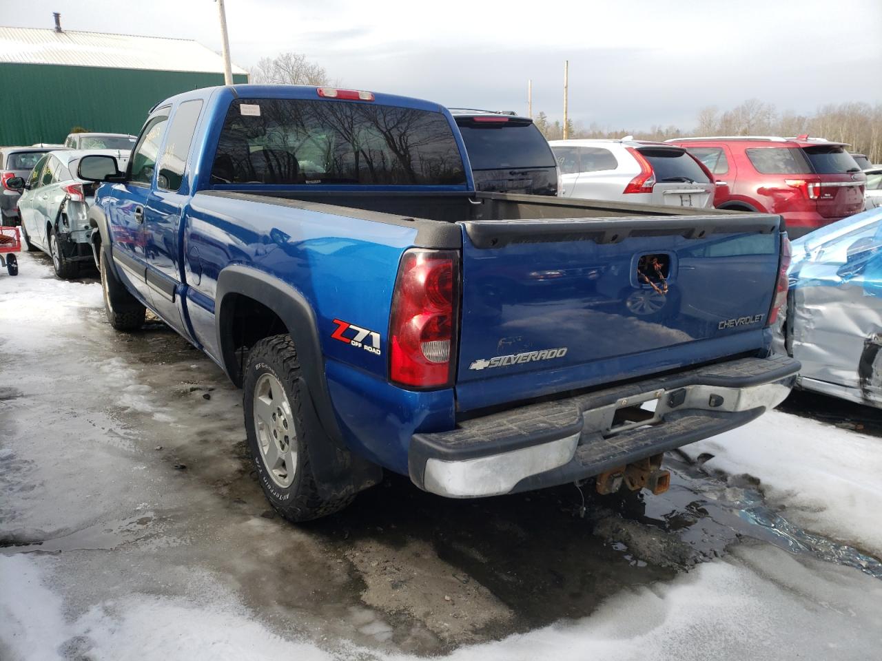 Photo 2 from auction – 2004 CHEVROLET SILVERADO with VIN 2GCEK19T041364979
