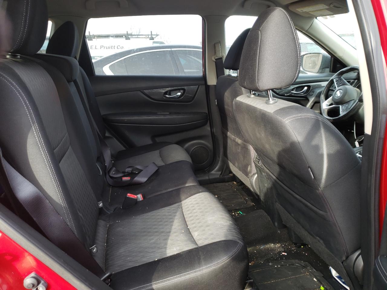 Photo 6 from auction – 2017 NISSAN ROGUE S with VIN JN8AT2MVXHW268001