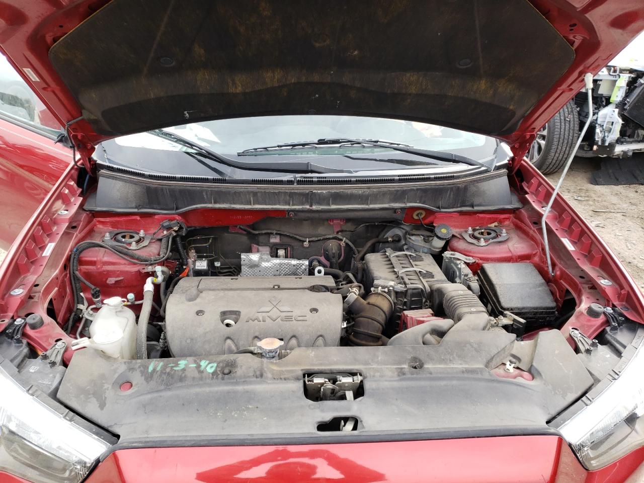 Photo 7 from auction – 2011 MITSUBISHI OUTLANDER with VIN JA4AR4AU9BZ013857