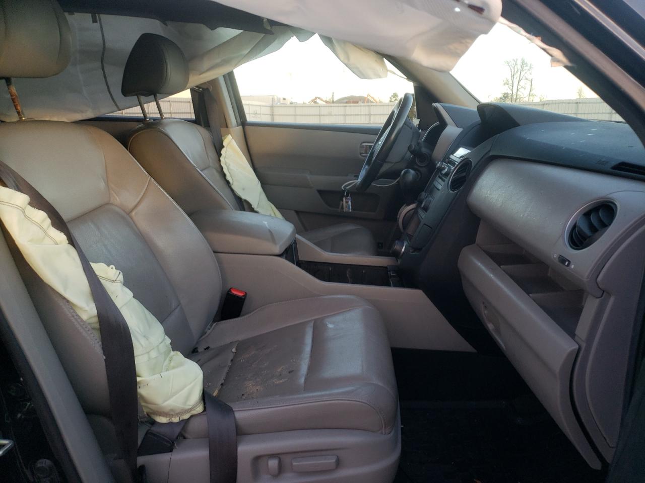Photo 5 from auction – 2013 HONDA PILOT with VIN 5FNYF3H65DB042621