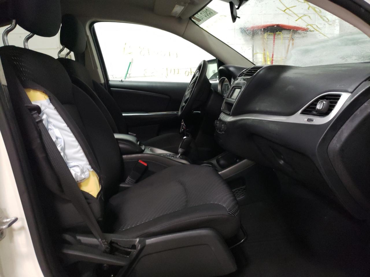 Photo 6 from auction – 2017 DODGE JOURNEY SE with VIN 3C4PDCAB9HT507448