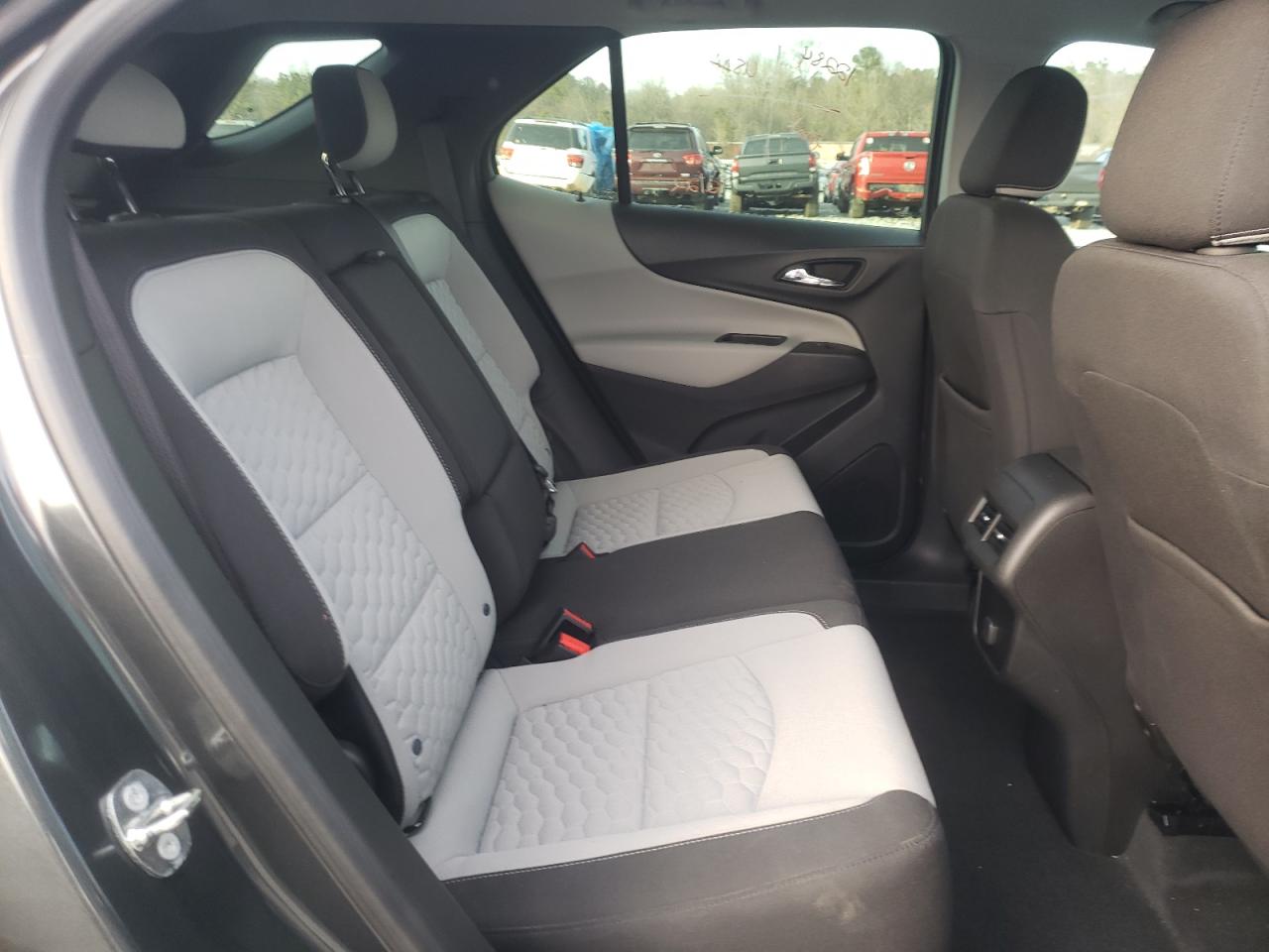 Photo 6 from auction – 2018 CHEVROLET EQUINOX LS with VIN 2GNAXHEV2J6232943