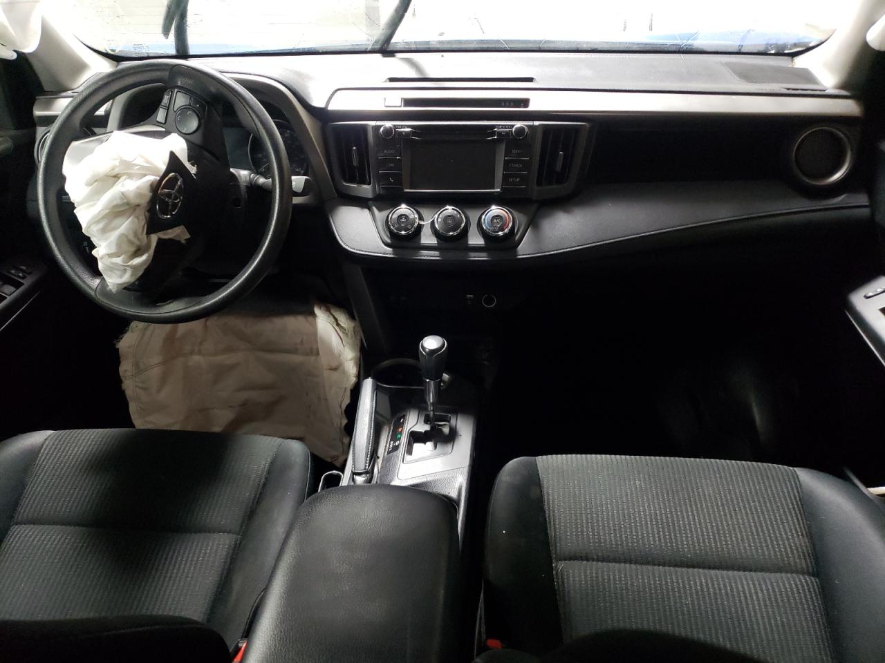 Photo 9 from auction – 2017 TOYOTA RAV4 LE with VIN 2T3BFREV8HW567449