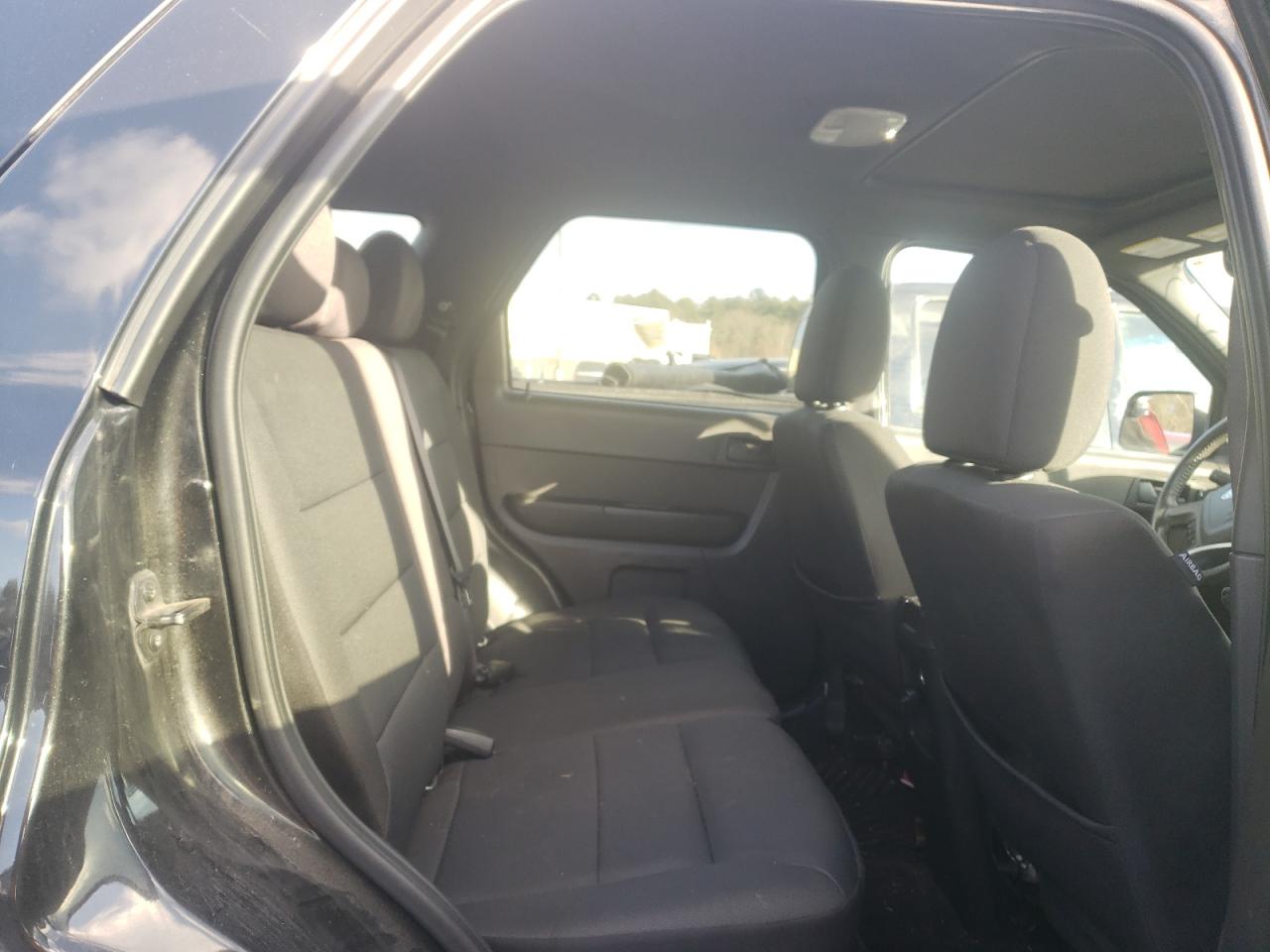 Photo 6 from auction – 2011 FORD ESCAPE XLT with VIN 1FMCU9DG2BKB17224