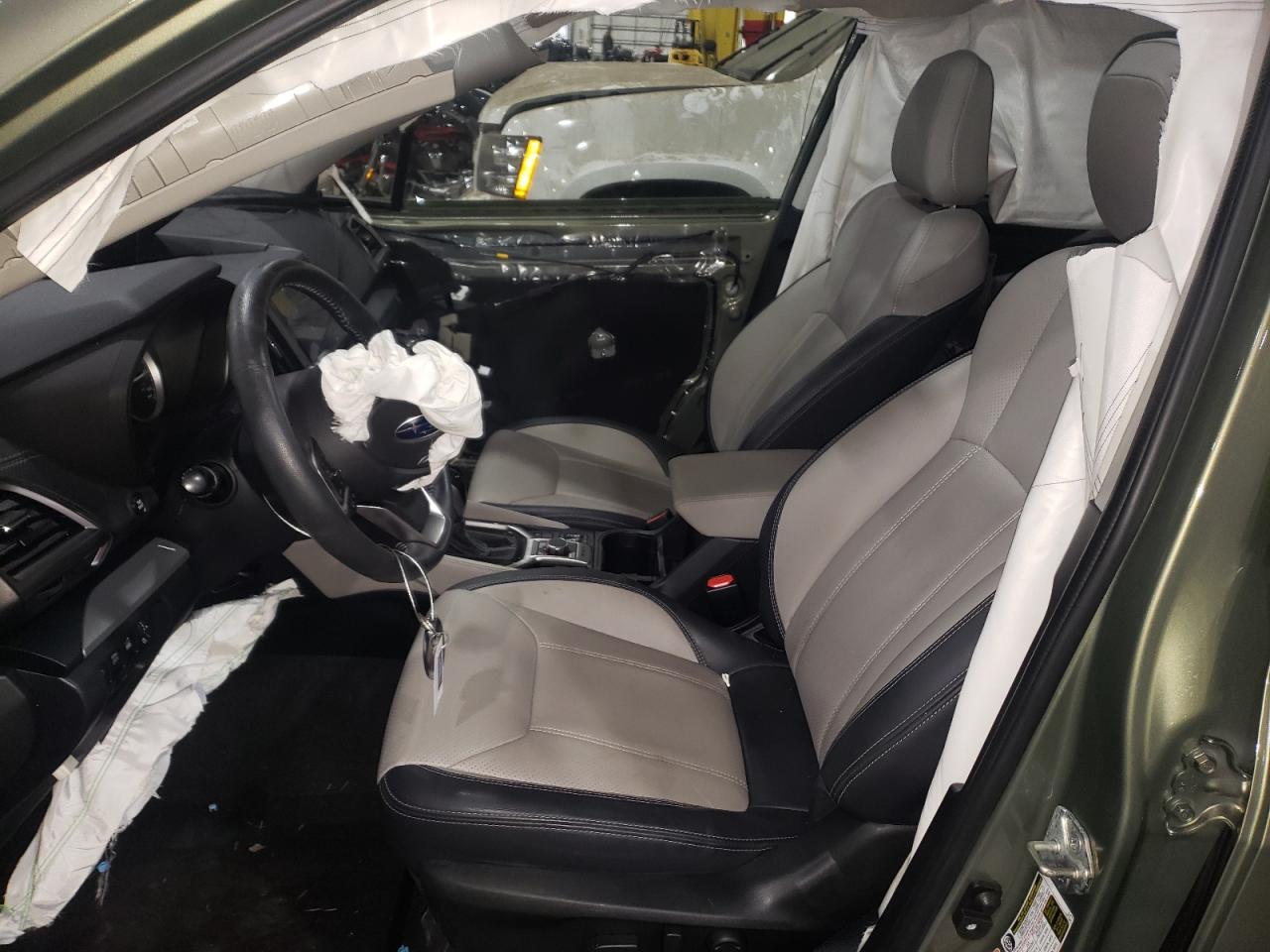 Photo 5 from auction – 2019 SUBARU FORESTER L with VIN JF2SKAUC1KH422135