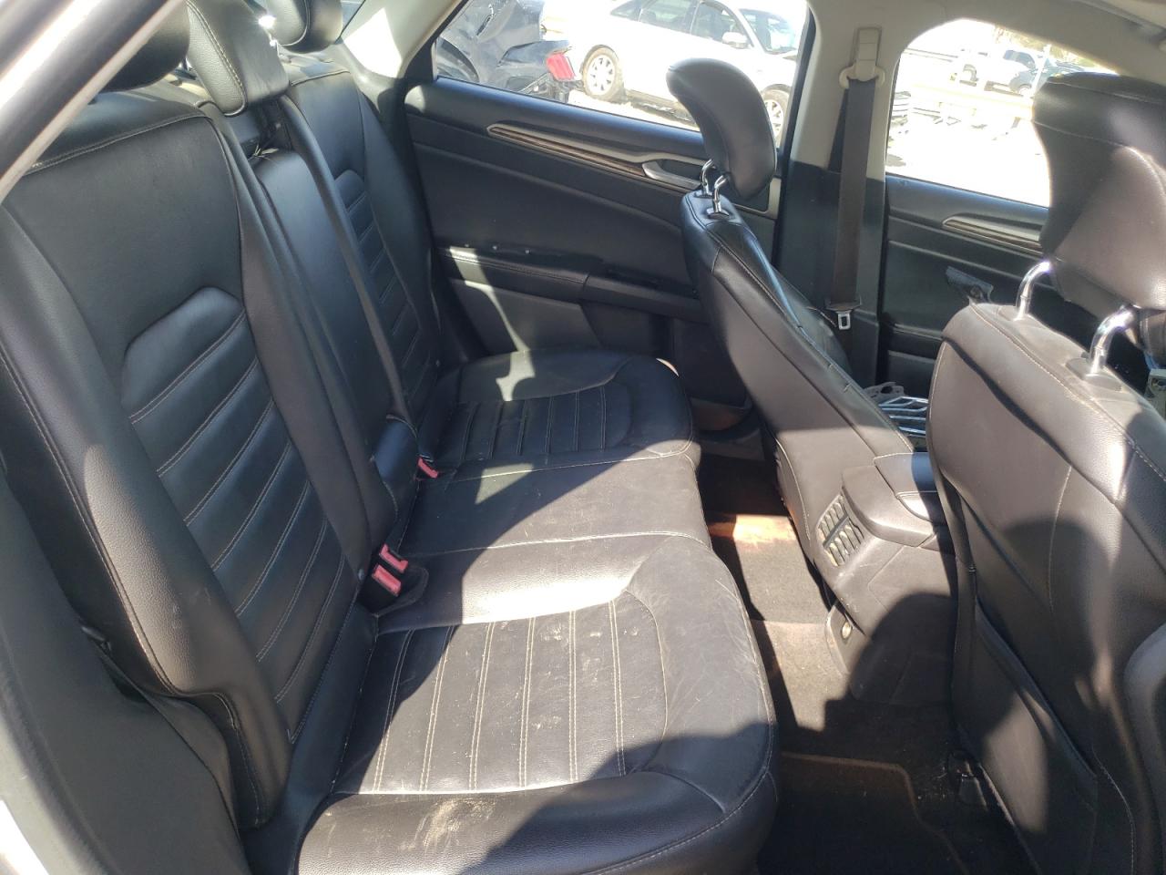 Photo 6 from auction – 2014 FORD FUSION SE with VIN 3FA6P0H95ER178766