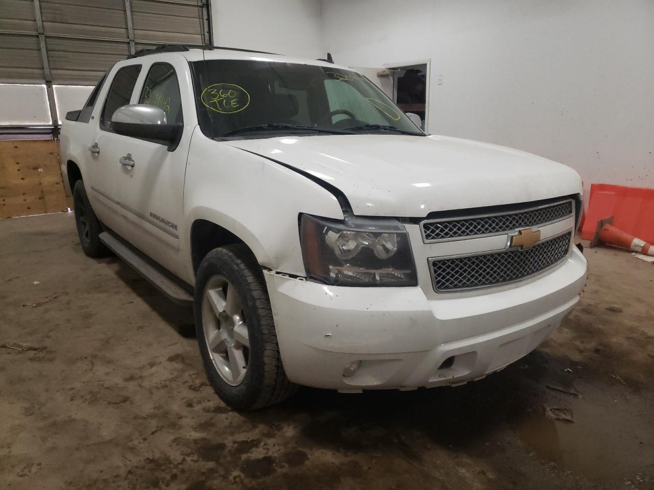 CHEVROLET AVALANCHE 2012 with VIN 3GNTKGE70CG181548 - Photo from auction