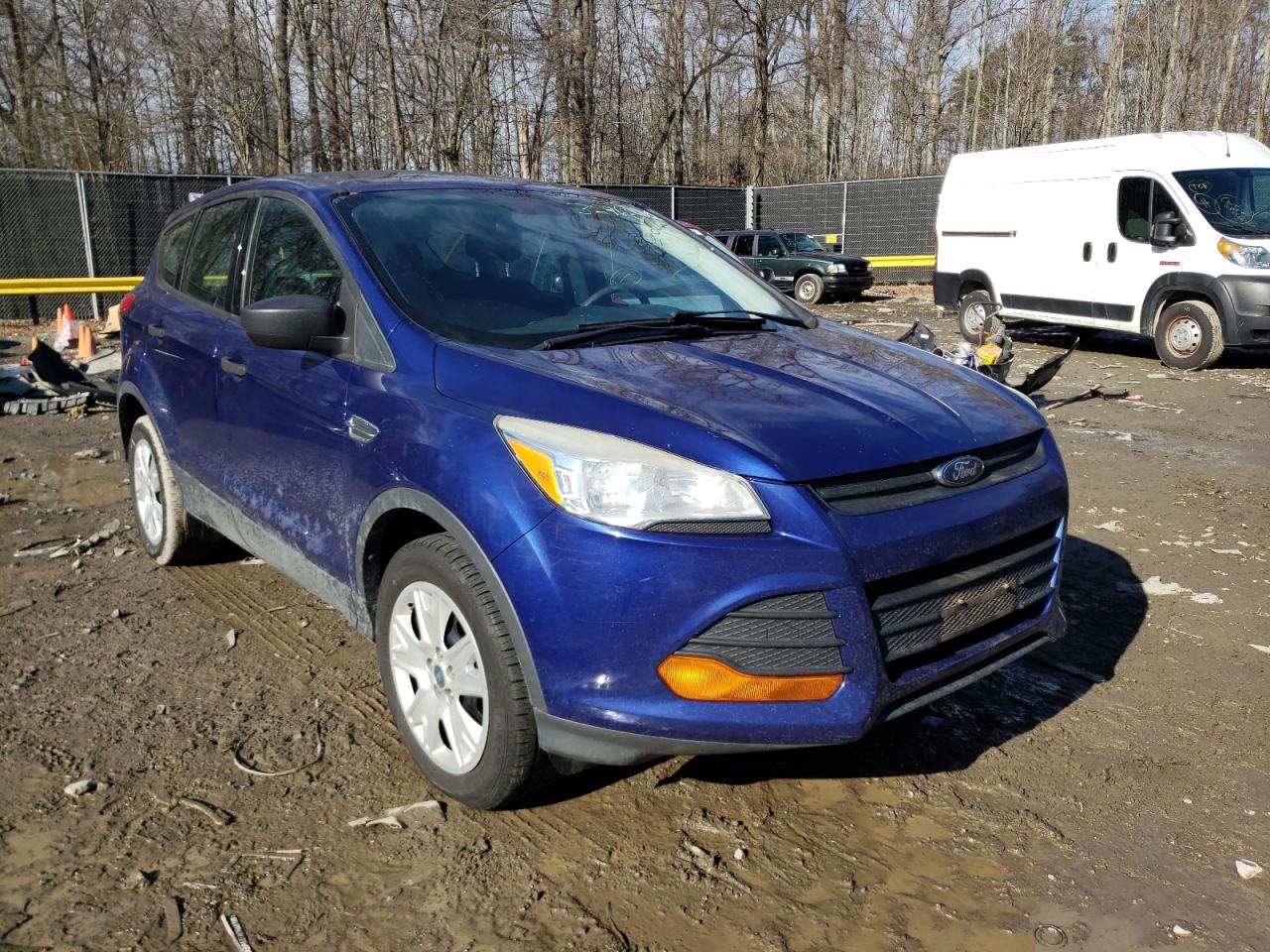 FORD ESCAPE S 2013 with VIN 1FMCU0F70DUC20562 - Photo from auction
