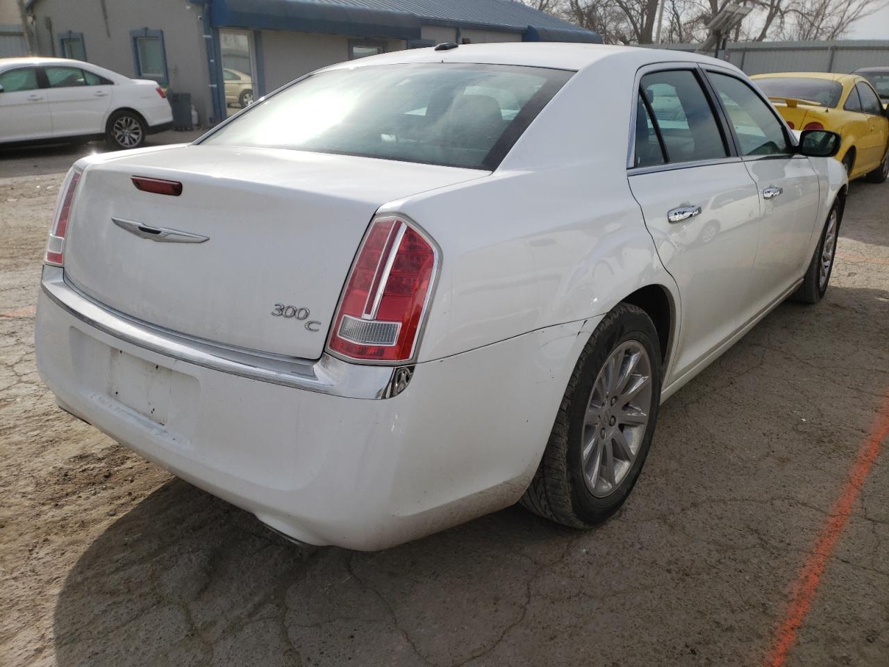 Photo 4 from auction – 2014 CHRYSLER 300C with VIN 2C3CCAEG7EH235437
