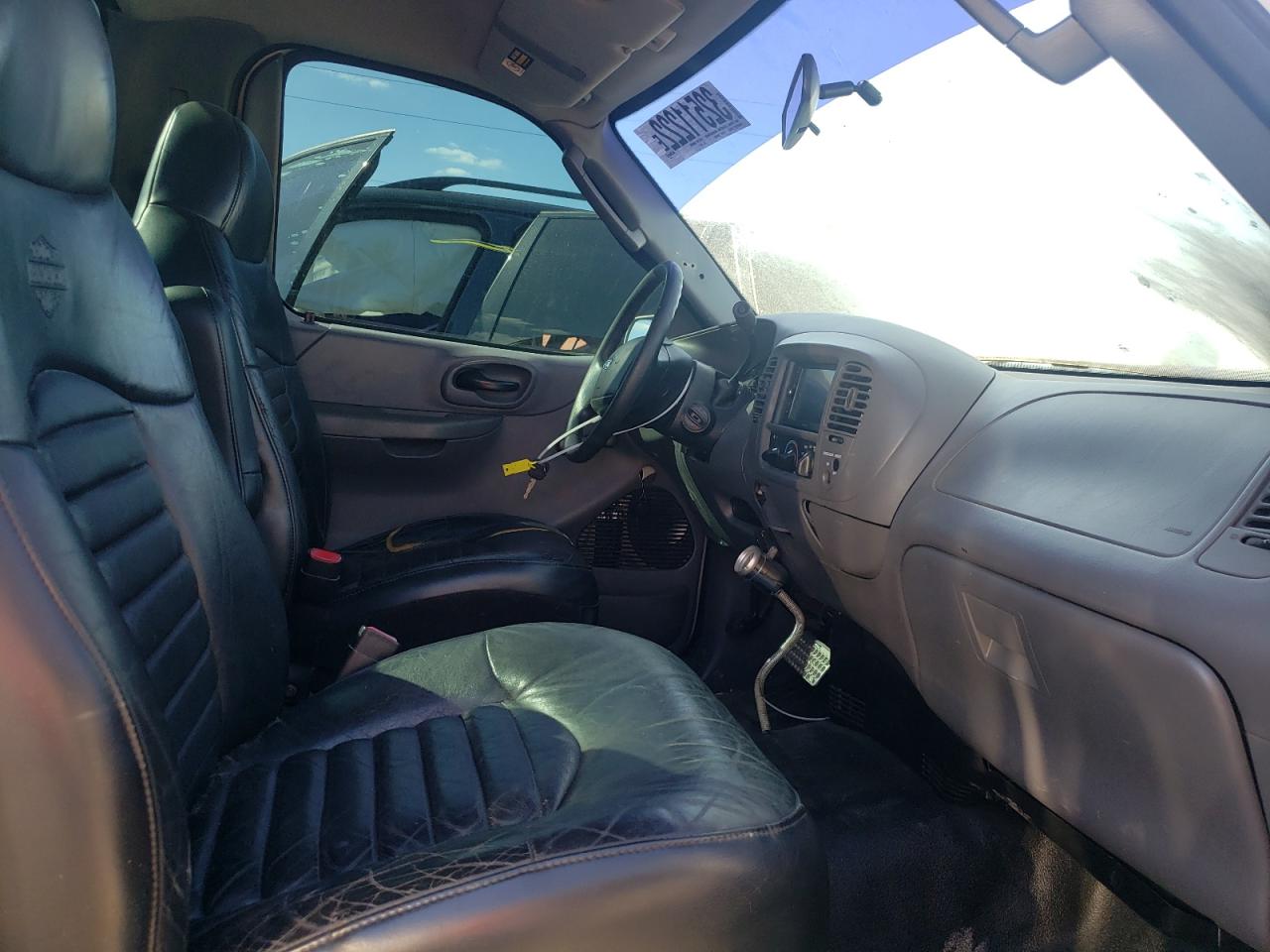 Photo 5 from auction – 2003 FORD F150 with VIN 2FTRF17L33CA44602