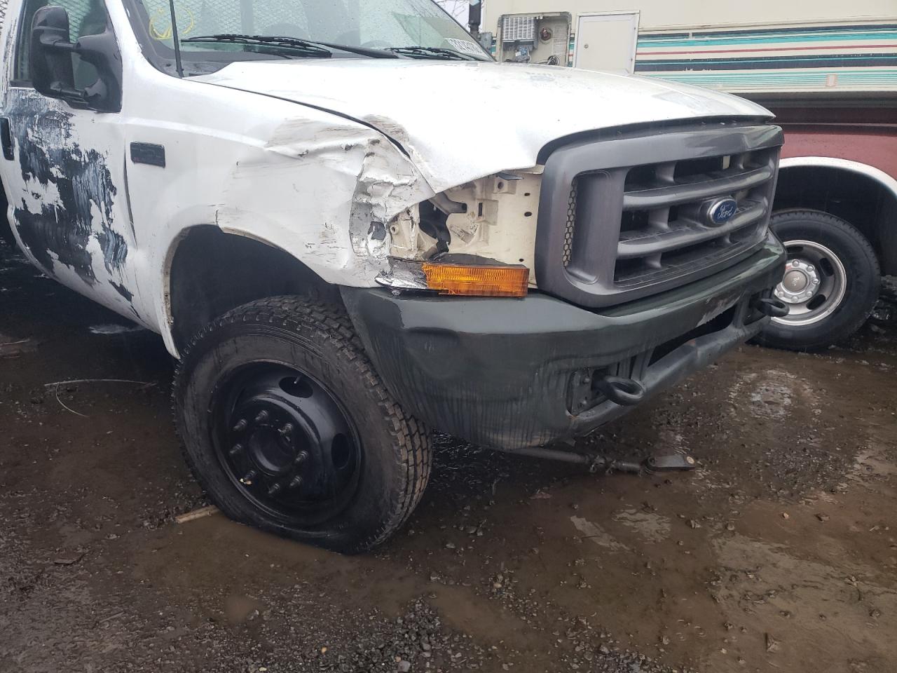 Photo 9 from auction – 2000 FORD F450 SUPER with VIN 1FDXF46S7YEB07666