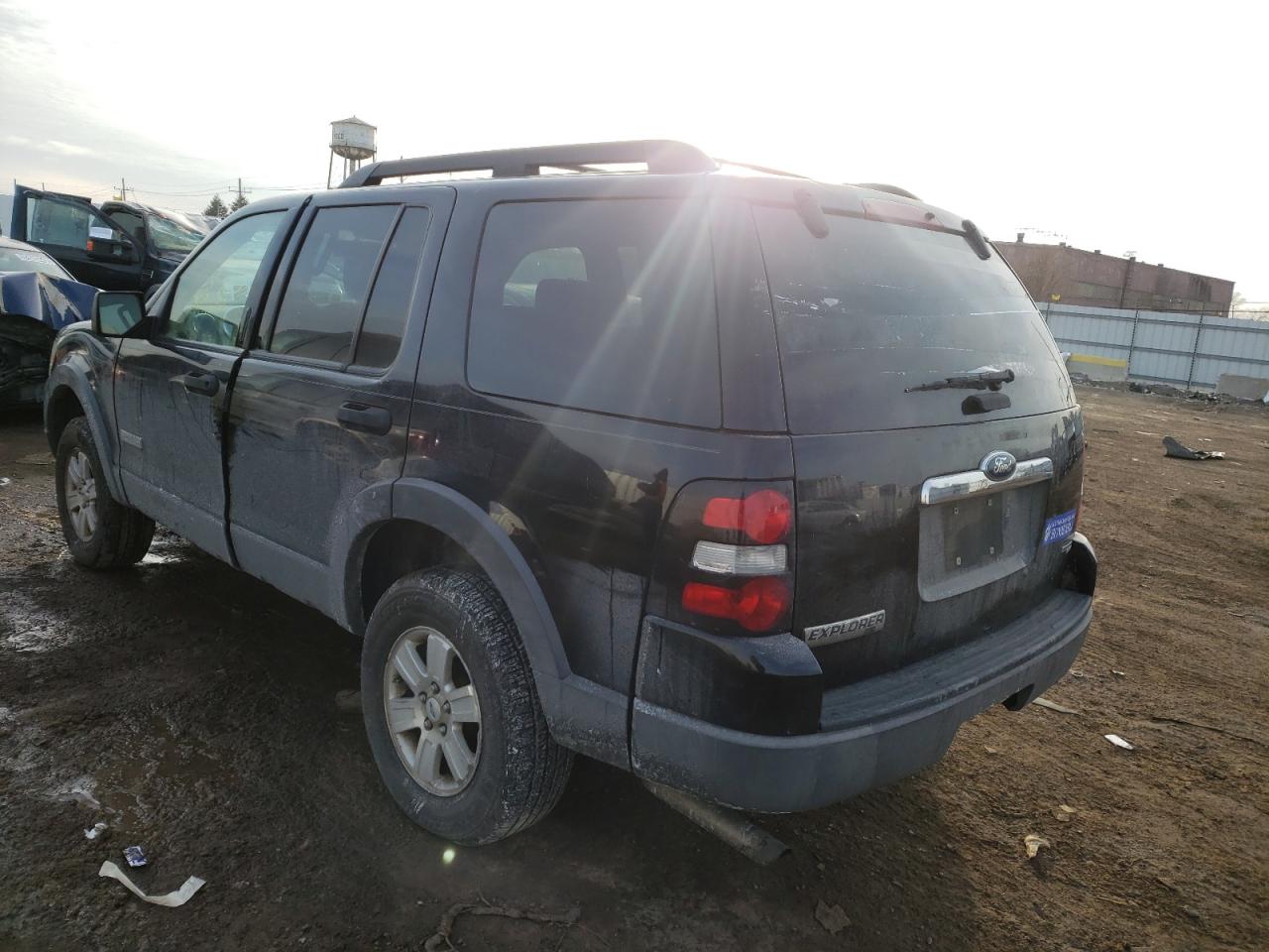 Photo 3 from auction – 2006 FORD EXPLORER with VIN 1FMEU63E76ZA17785