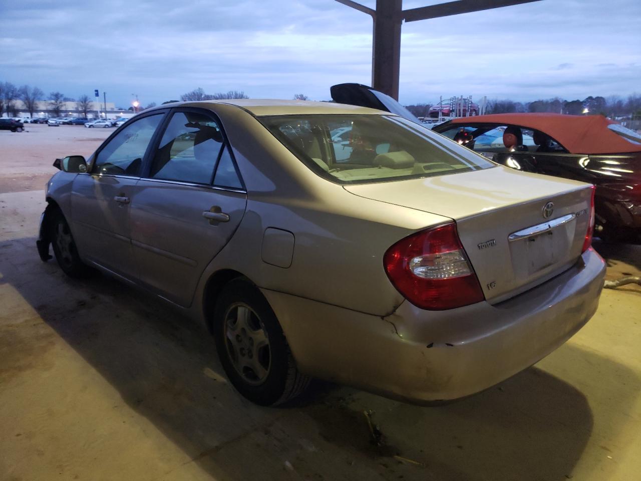 Photo 3 from auction – 2003 TOYOTA CAMRY LE with VIN 4T1BF32KX3U565288
