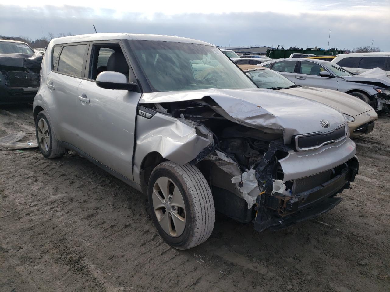 KIA SOUL 2016 with VIN KNDJN2A27G7827352 - Photo from auction
