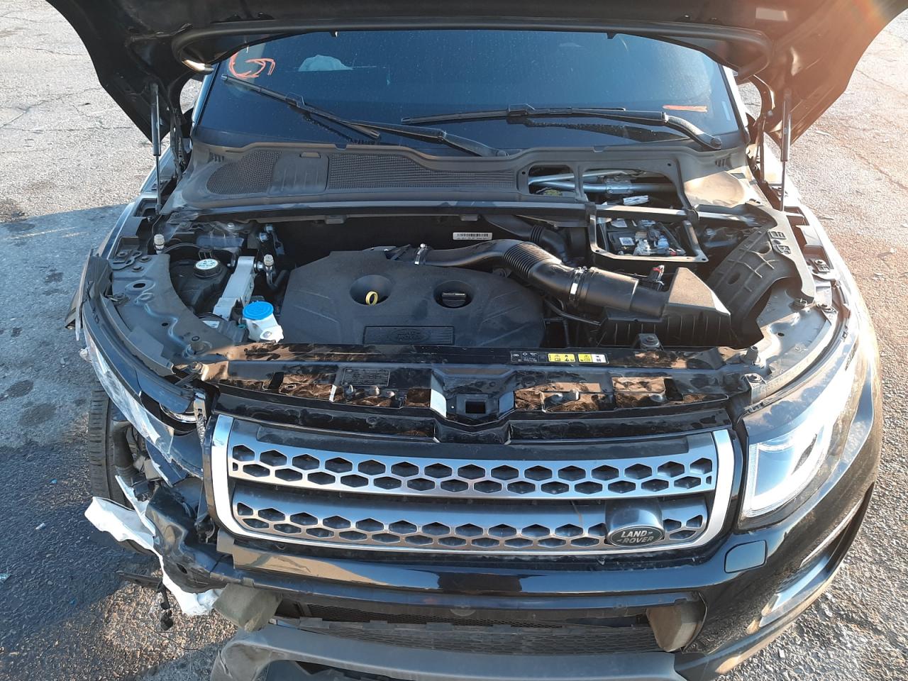Photo 7 from auction – 2016 LAND ROVER RANGE ROVE with VIN SALVR2BG8GH150430